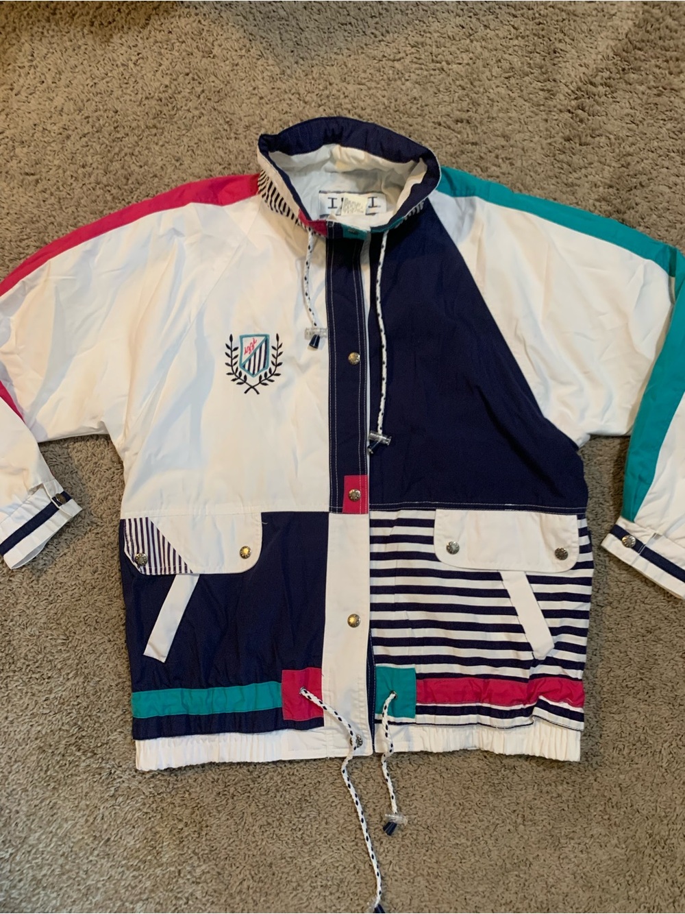 Vintage Izzi Windbreaker Jacket Medium